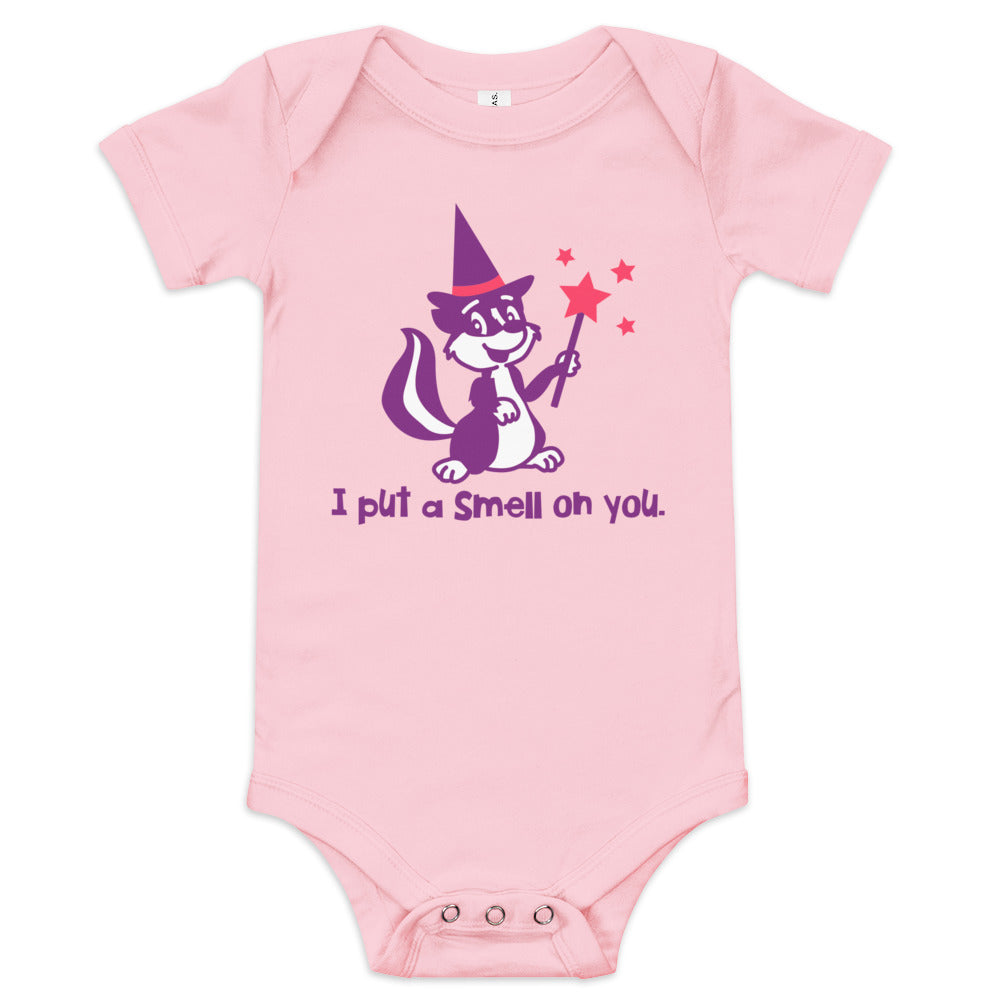 Baby Funny Halloween One Piece Bodysuit - I Put A Smell On You Cute Skunk Design for Baby Girls and Boys, Short Sleeve Clothing