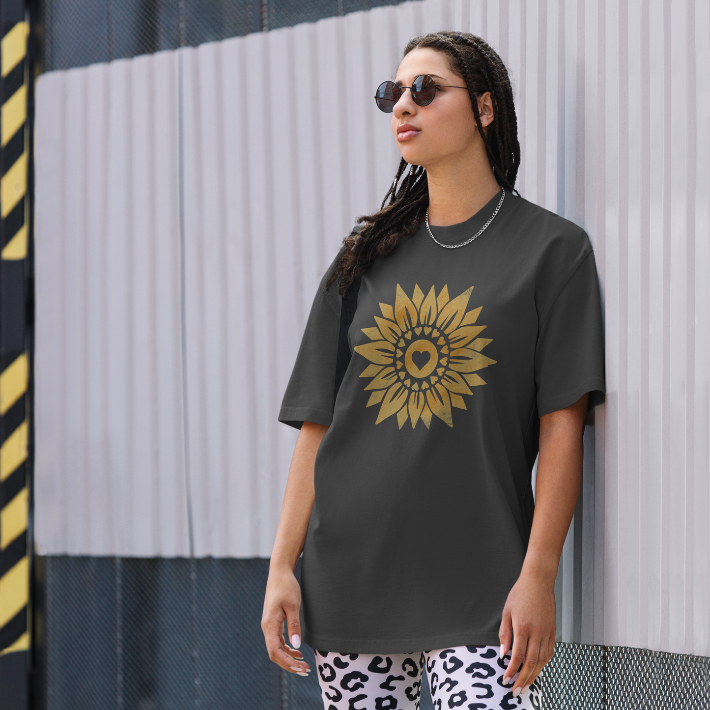 Ladies Oversized T Shirts - Boxy Loose T Shirt for Women - Women's Graphic Tee - Plus Size Top - Vintage Sunflower Art