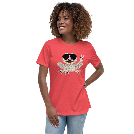 Valentine's Day Women's Relaxed Fit T-Shirt - Candy Hearts Frog Design - Ladies Soft Cute Graphic Tee - Plus Sizes